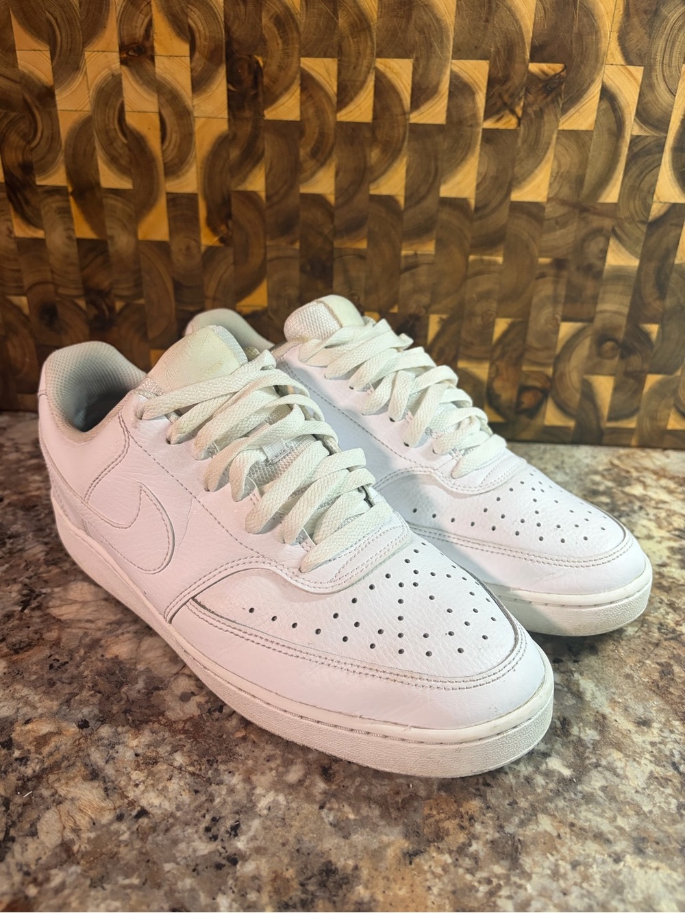 Nike White Men's Low-Top Leather Sneakers